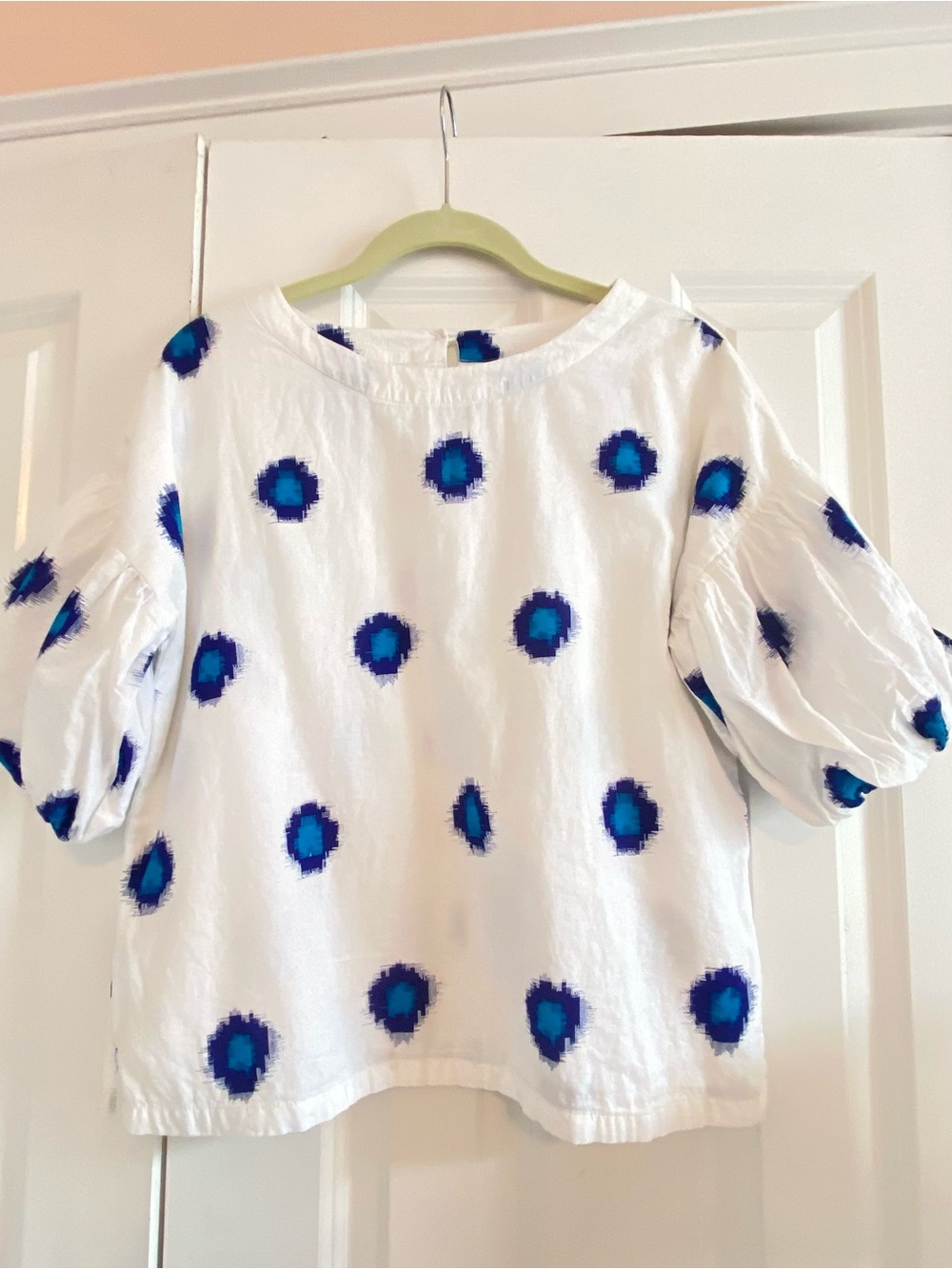 Fitzroy and Willa designer all cotton graphic print white top